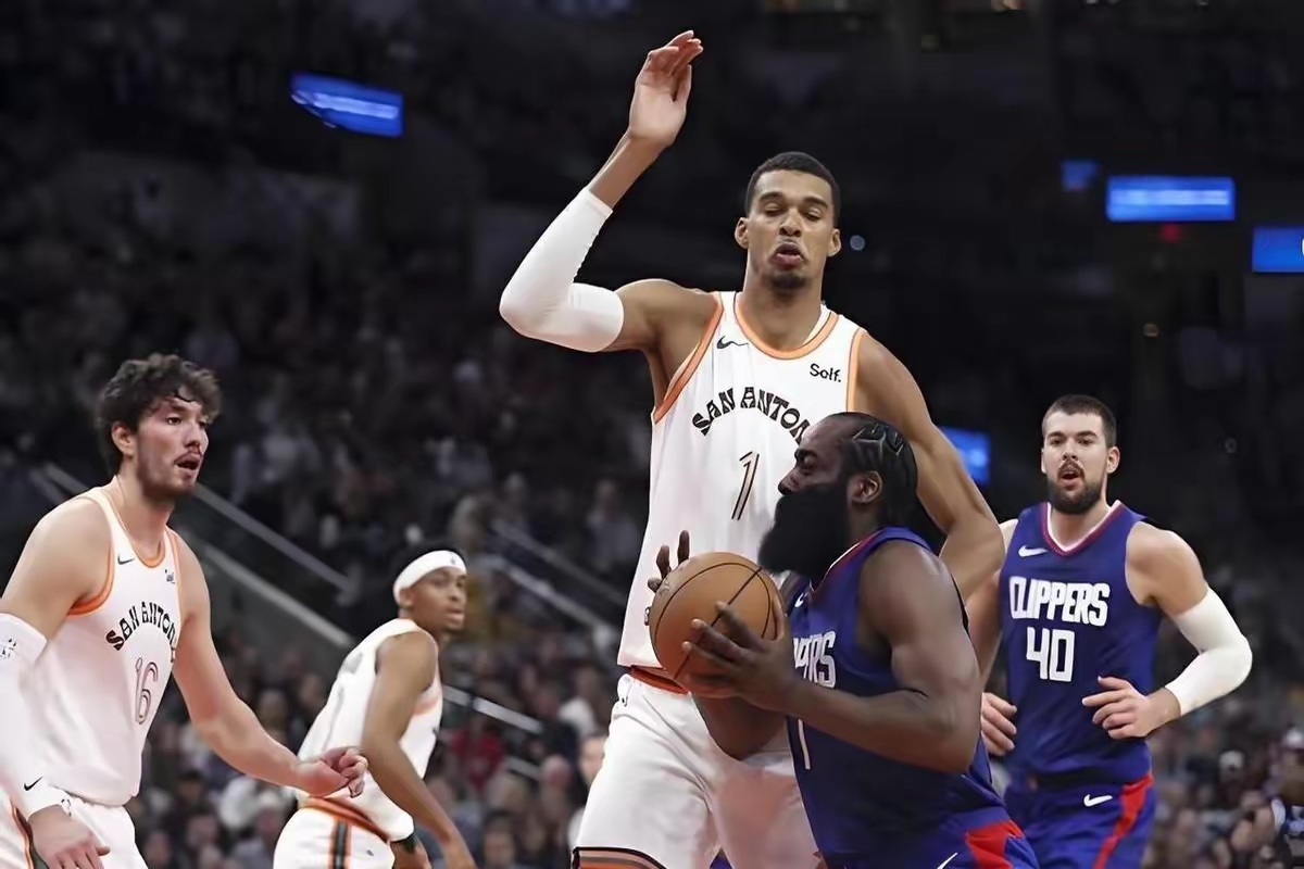 九游娱乐平台 -圣安东尼奥马刺发布备战花絮，集结日远射贴柱，德国杯任务艰巨，心理建设被强调的简单介绍