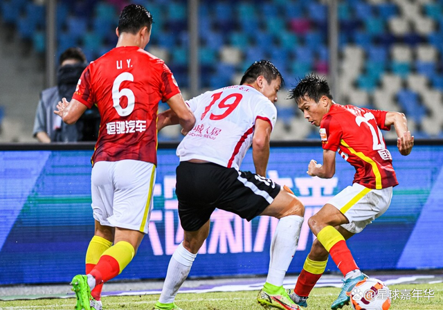 九游入口 -关于风云突变！广州队今夜强势反弹，中超版图或变，赛场秩序良好，年轻球员得到机会的信息