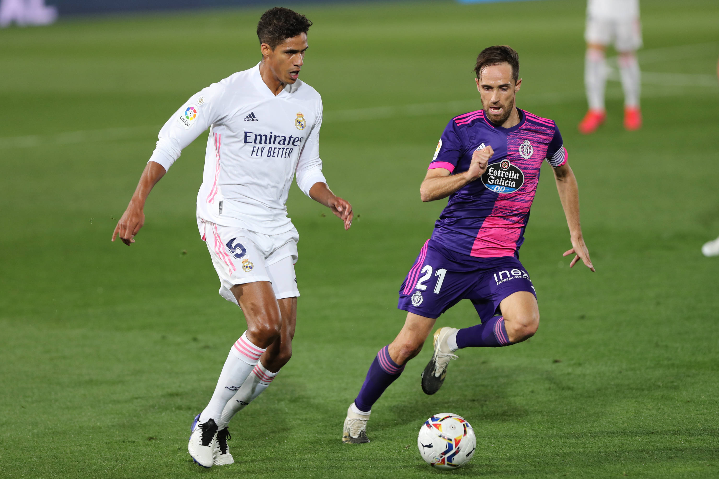 九游平台 -国际比赛日皇家马德里调整名单以备社区盾；战术微调环节打磨；话题不断；高层口径保持一致 