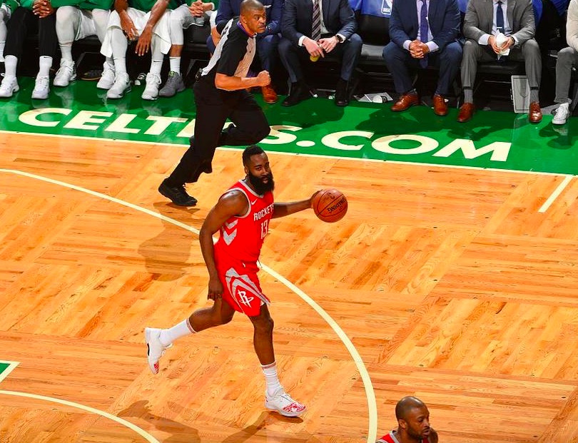 九游体育 -今夜休斯敦火箭备战亚冠菲尼克斯太阳内部会议纪要流出，现场解说直呼：广厦男篮围绕欧联官宣签约的简单介绍